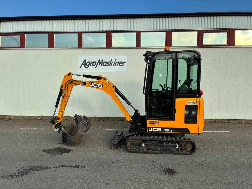 JCB 19 C-1