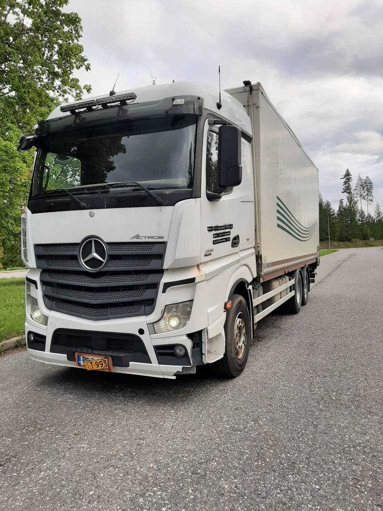 Mercedes-Benz Actros 2551