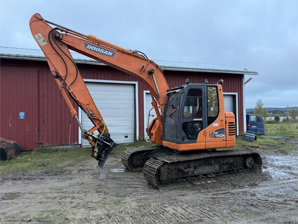 Doosan DX140LCR pitkäpuomi