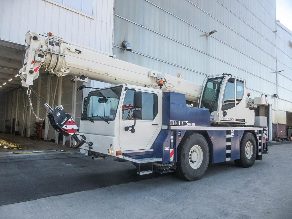 Grue Liebherr LTM 1030-2.1 2024 Mobile cranes — occasion 2024
