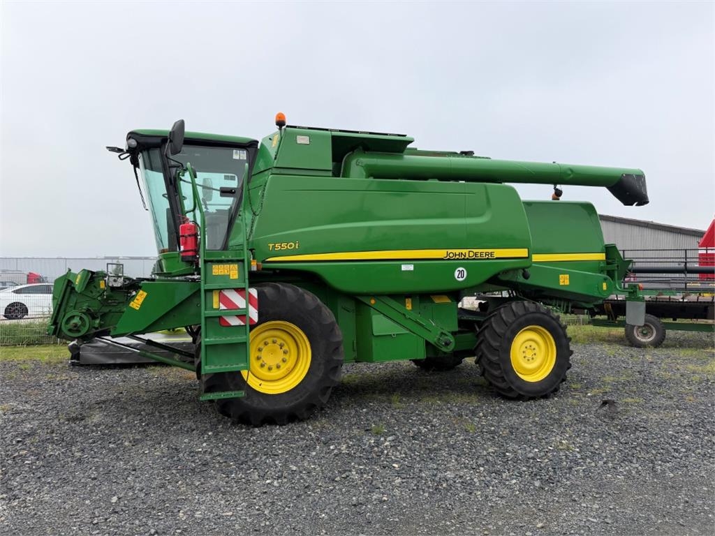 John Deere T 550 i