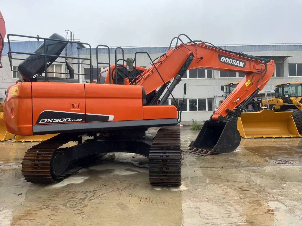 Pelle sur chenilles Doonan DX300LC — occasion 2021, 1 100 h