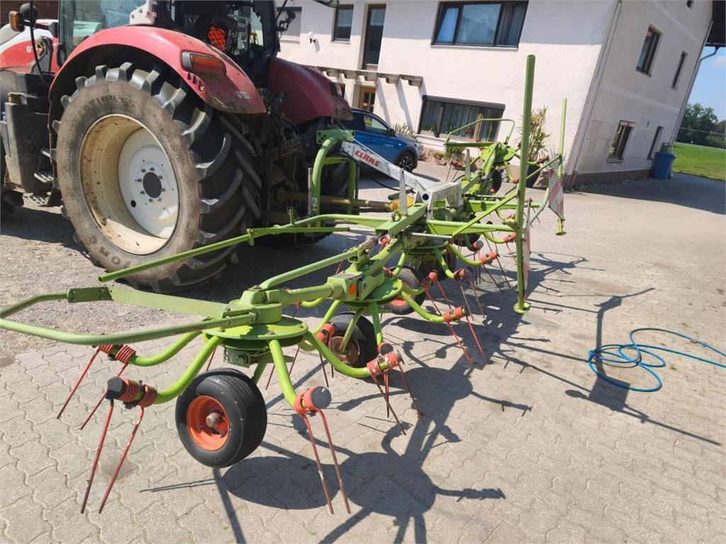 CLAAS Volto 64