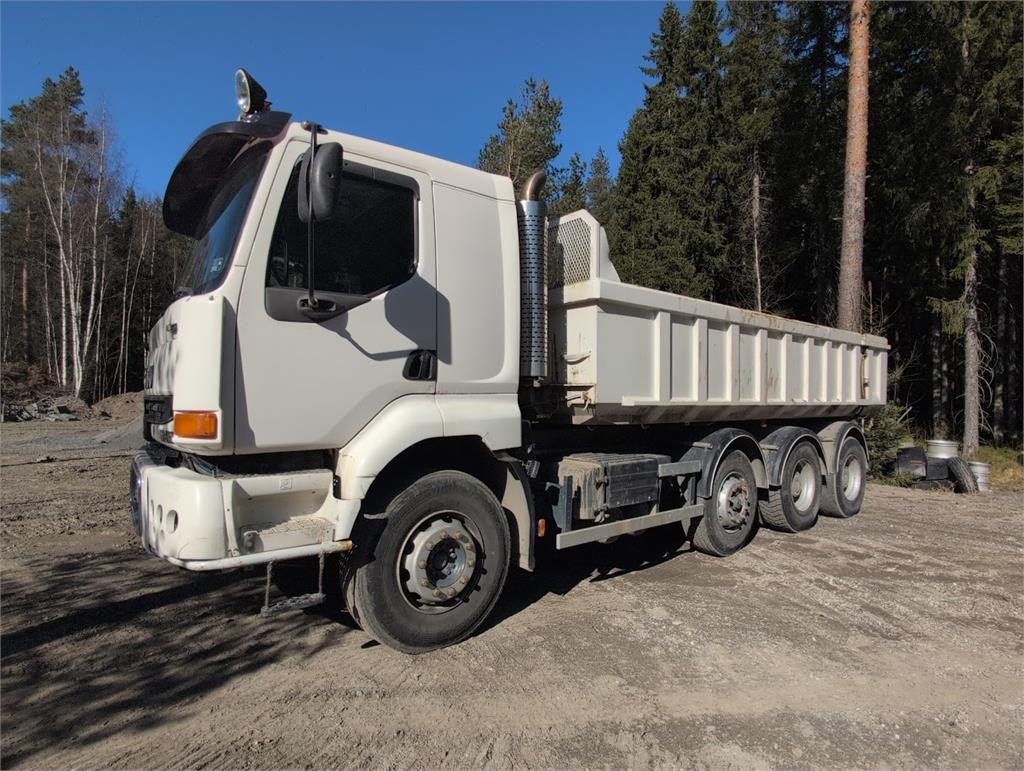 Sisu E11M 8X4