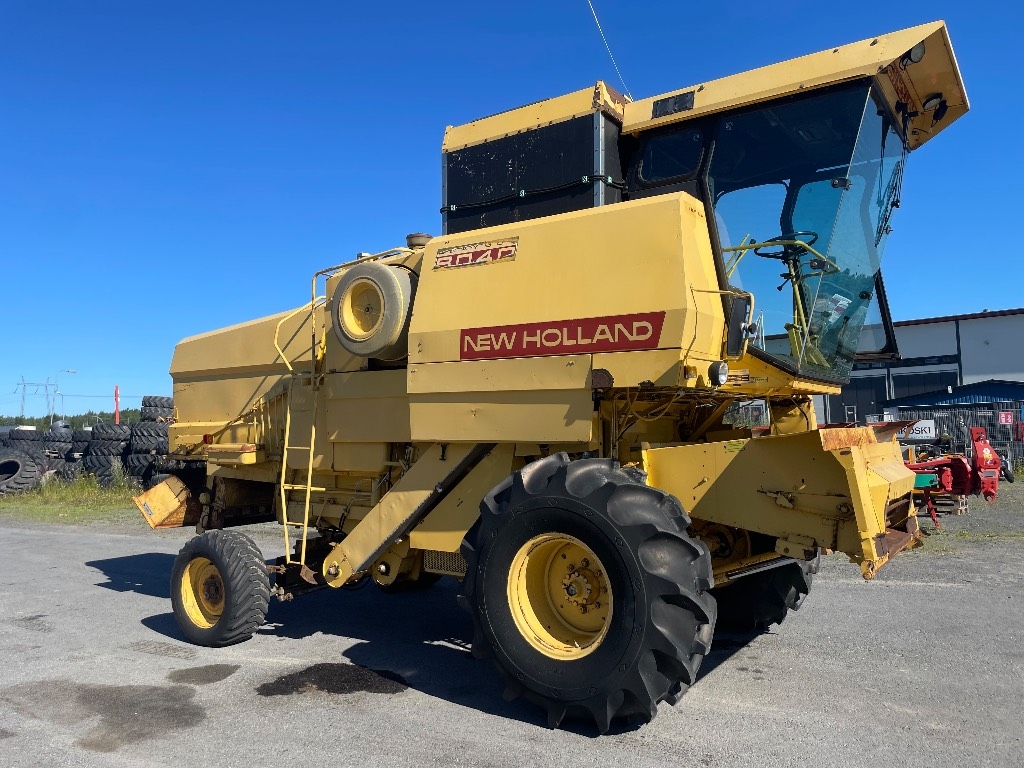 New Holland Clayson 8040