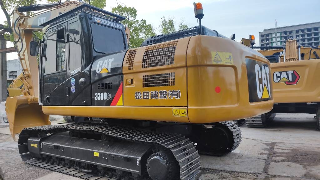 CAT 330D2L Shanghai largest supplier
