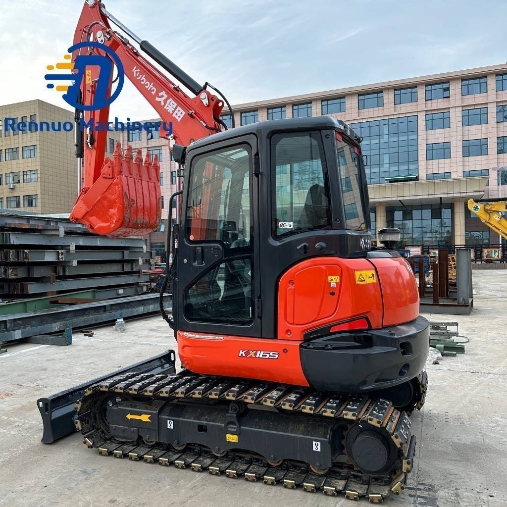 Kubota KX 165