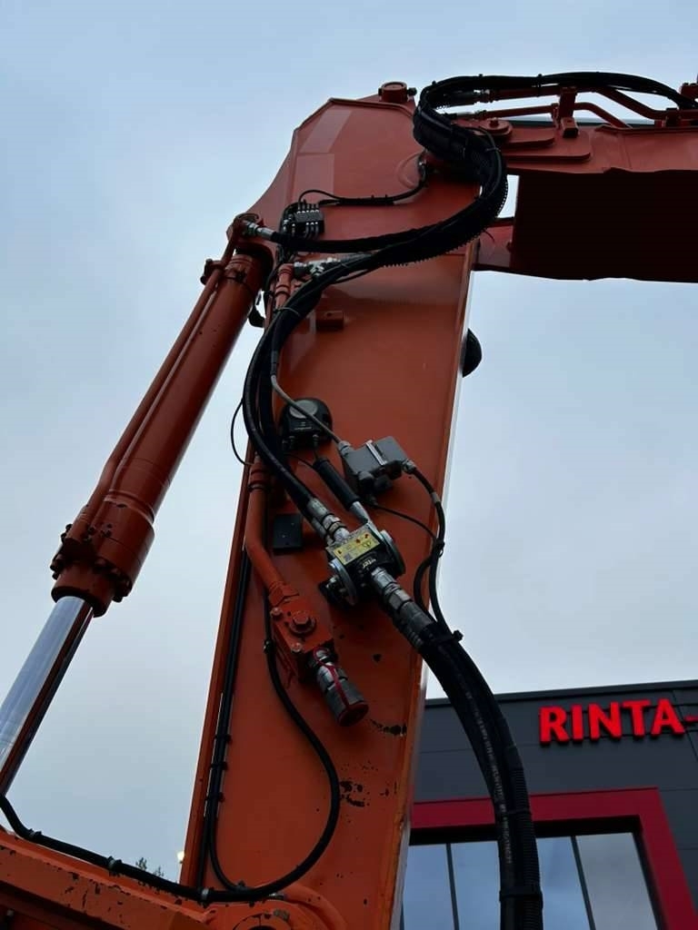 Hitachi ZX 225 US LC-5 /MYYTY , SOLD kuva 20