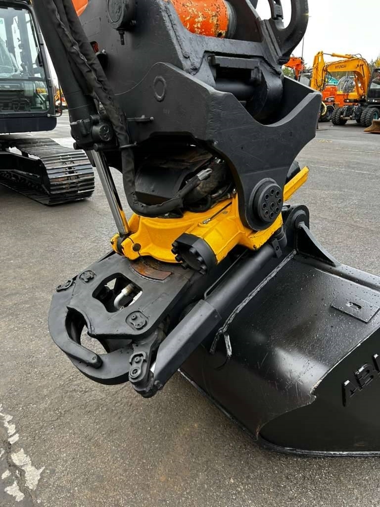 Hitachi ZX 225 US LC-5 /MYYTY , SOLD kuva 19