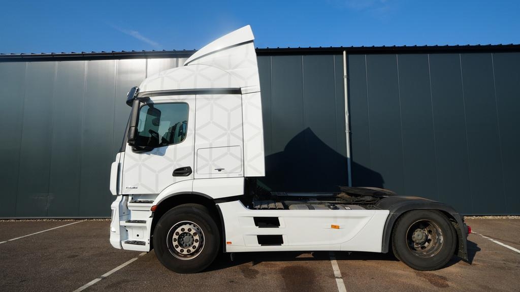 Mercedes-Benz ACTROS 1936 tractor unit