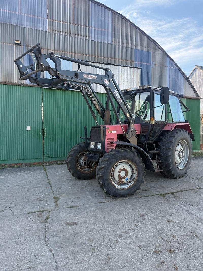 Tracteur agricole Belarus MTS 952 + Stoll FL — occasion 2013, 1 360 h