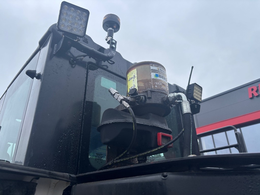 Hidromek HMK 145 LC-4 SR / Engcon EC-Oil, Rasvari, Kauha kuva 13