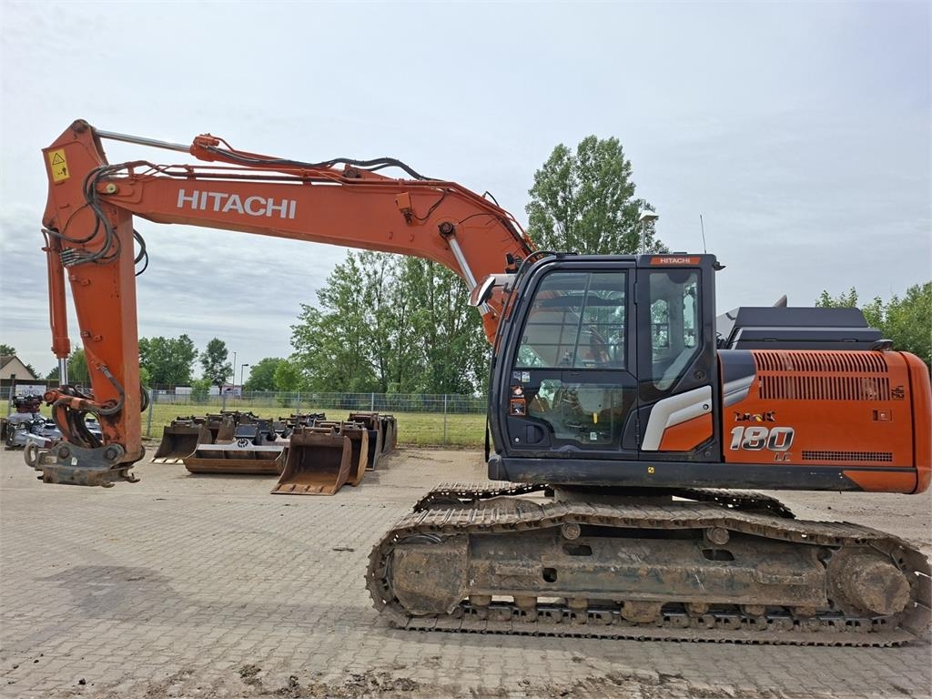Hitachi ZX180LC-7