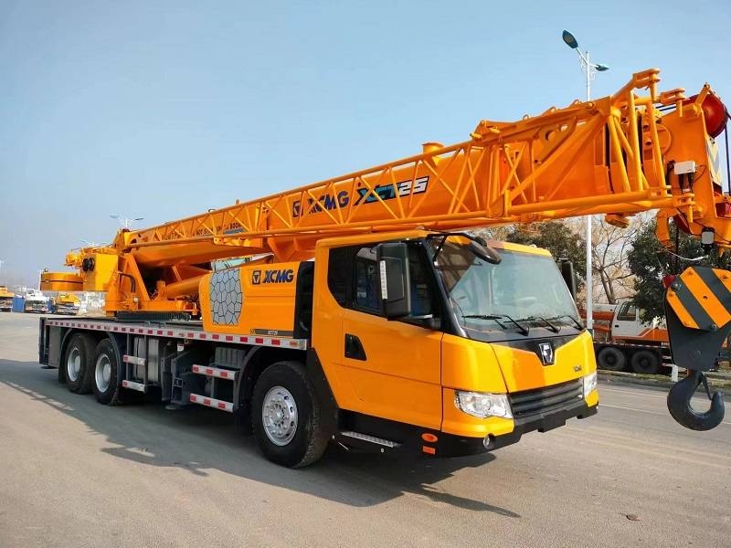 Grue tout-terrain XCMG QY 50 K-II — occasion 2024, 880 h