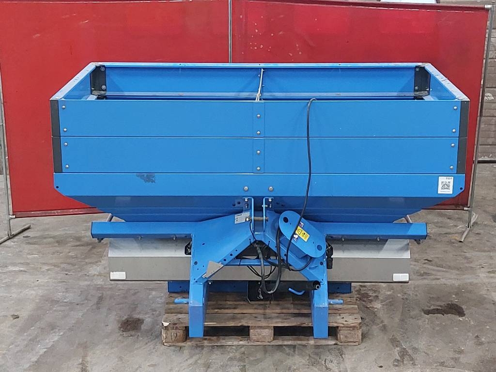 Lemken Spica 8 kunstmeststrooier