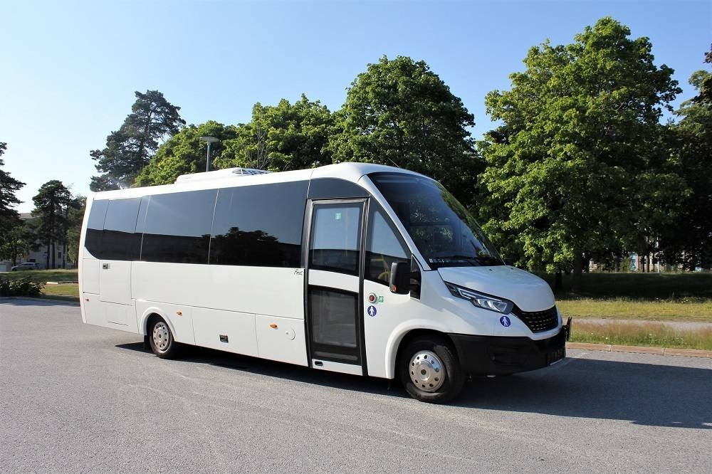 Iveco First Intercity L, 31 pass