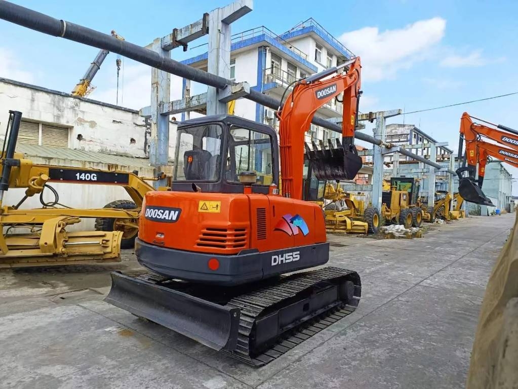Doosan DH 55