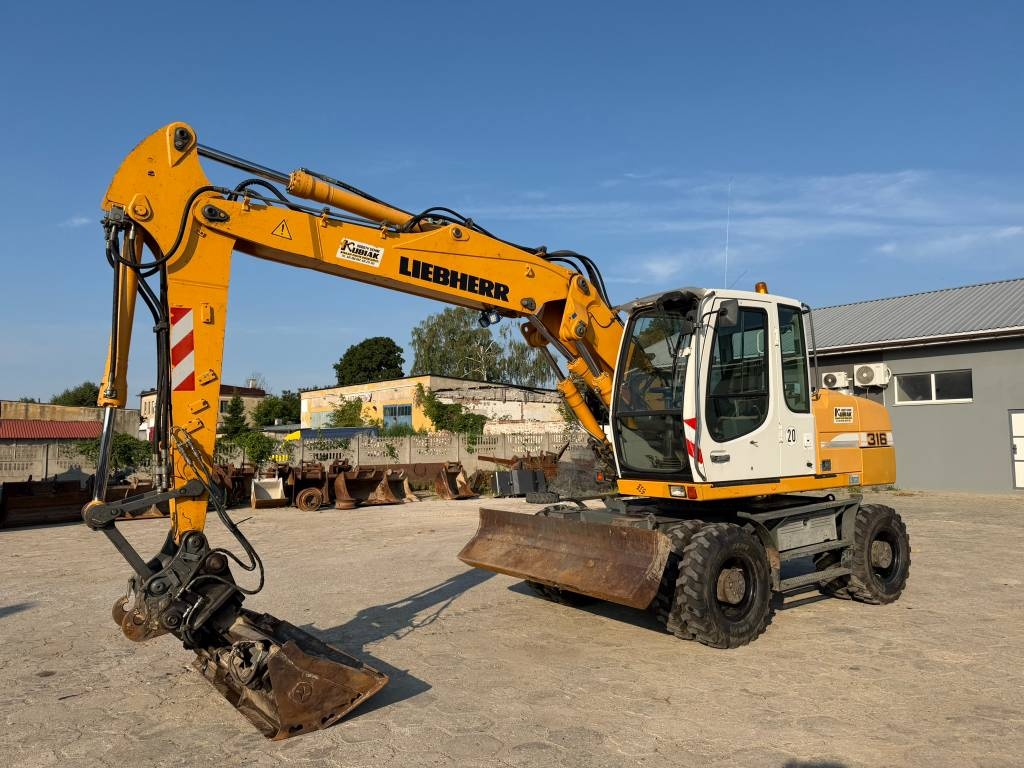 Liebherr A 316 Litronic