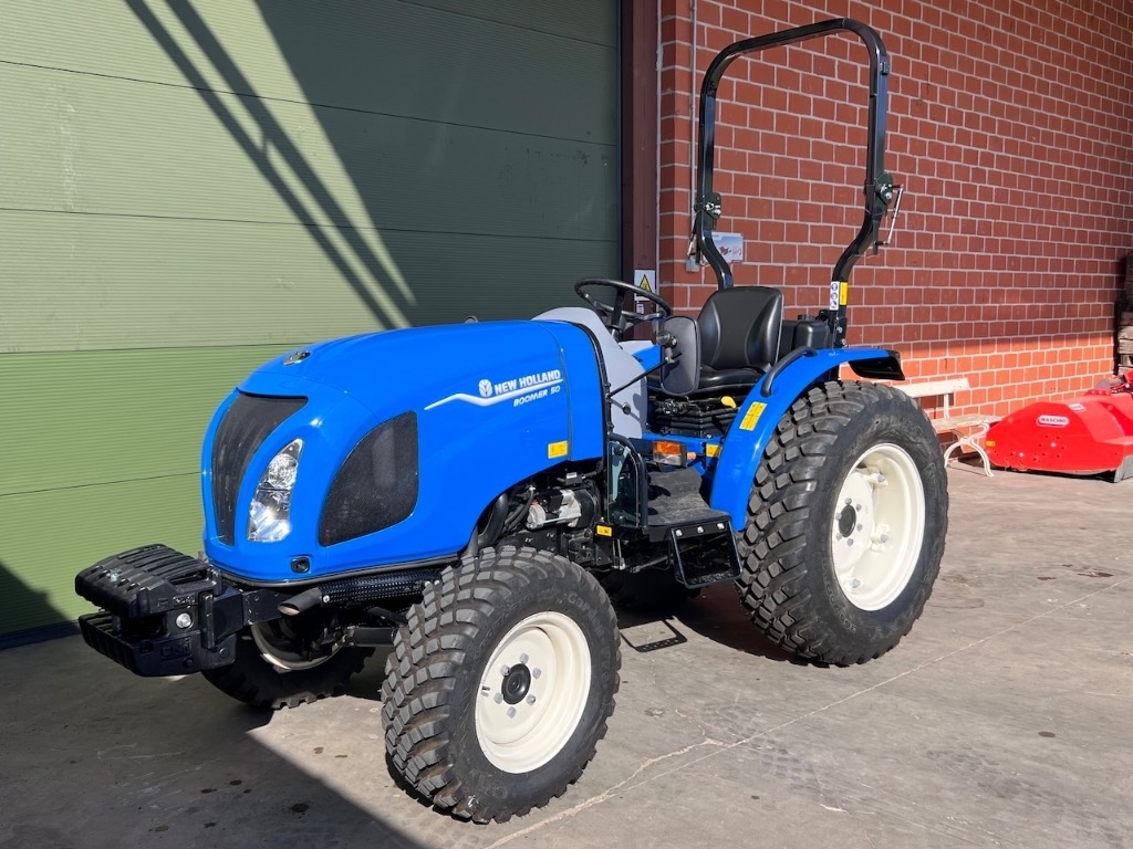 New Holland Boomer 50