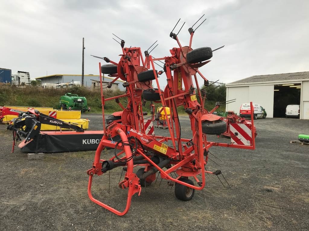Kuhn GF 8702