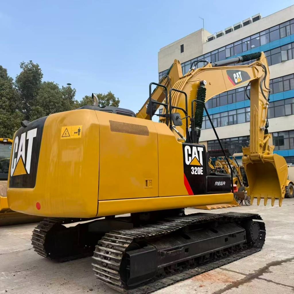 CAT 320 E