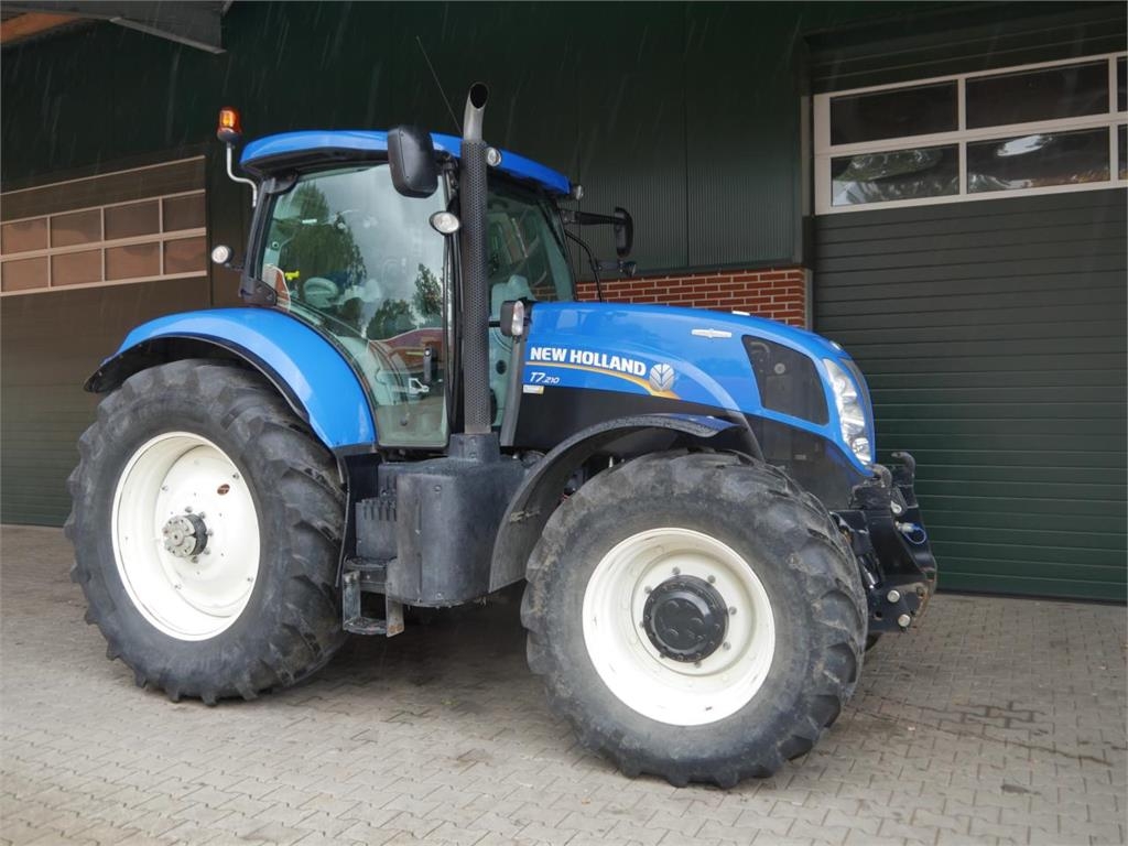 Tracteur agricole New Holland T7.210 Autocommand — occasion 2012, 5 560 h