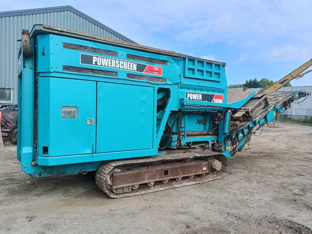 Powerscreen powershredder 1800 shredder wood waste magnet
