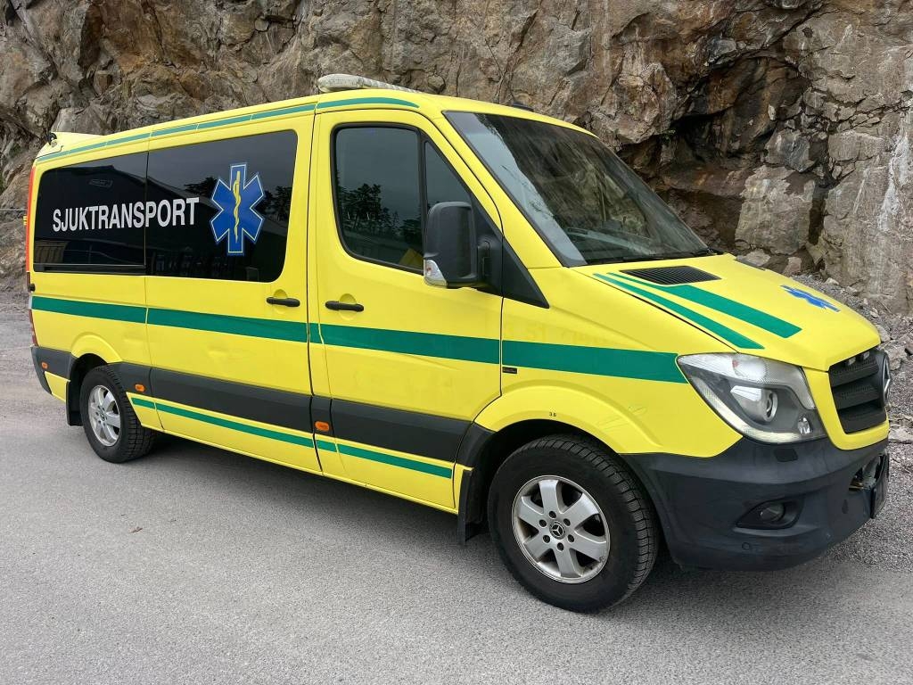 Mercedes-Benz Sprinter 316 CDI - light ambulance