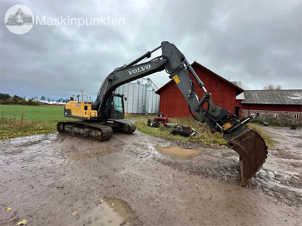 Pelle sur chenilles Volvo EC220DL — occasion 2013, 123 532 h