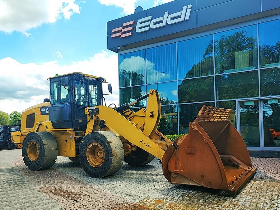 CAT 930 K