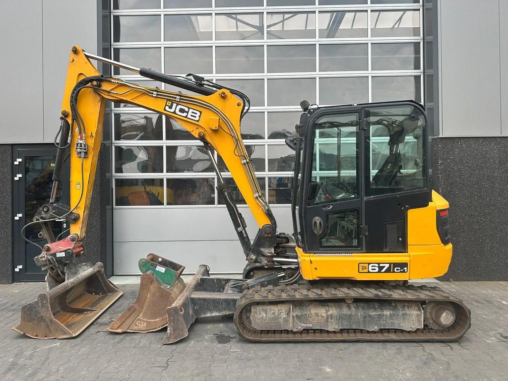 JCB 67C-1