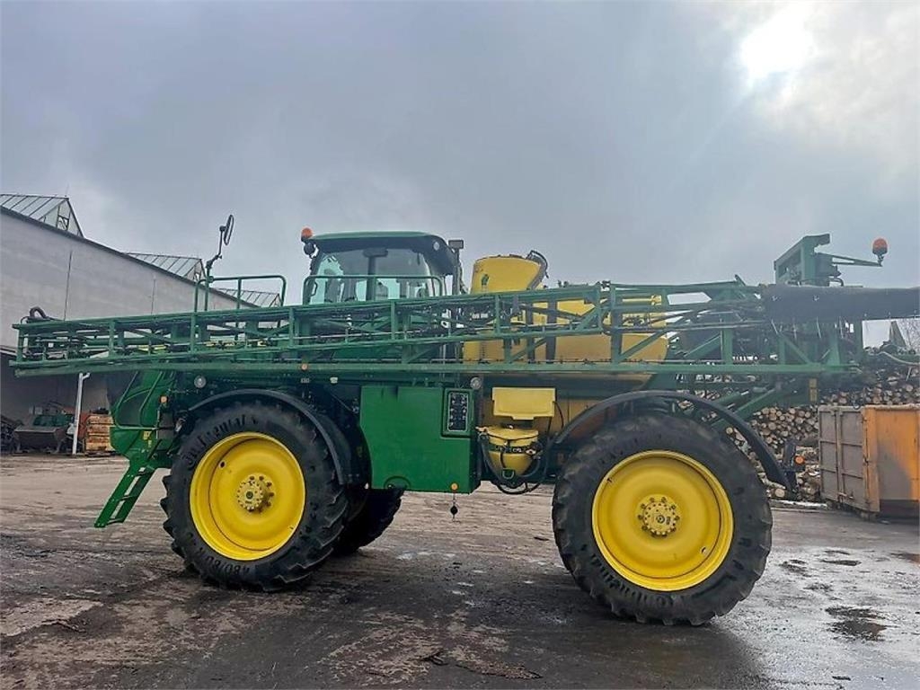 John Deere R4040I