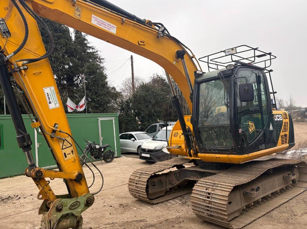 JCB JS 130 LC