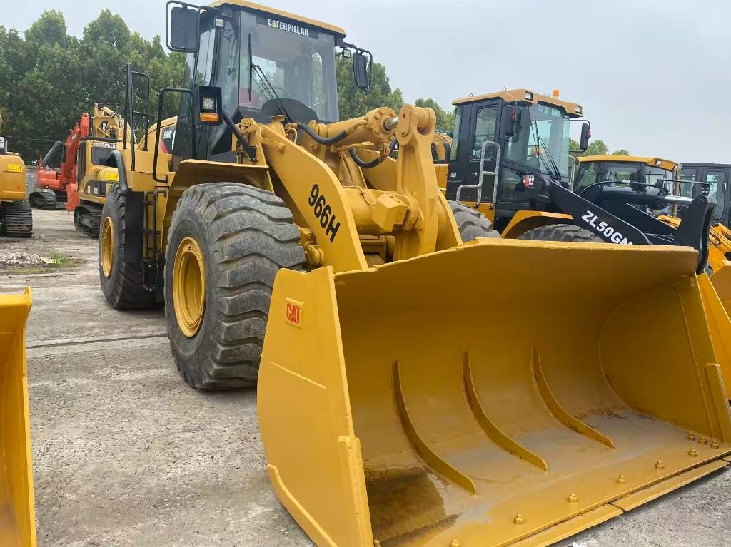 Chargeuse sur pneus Caterpillar 966h — occasion 2024, 626 h