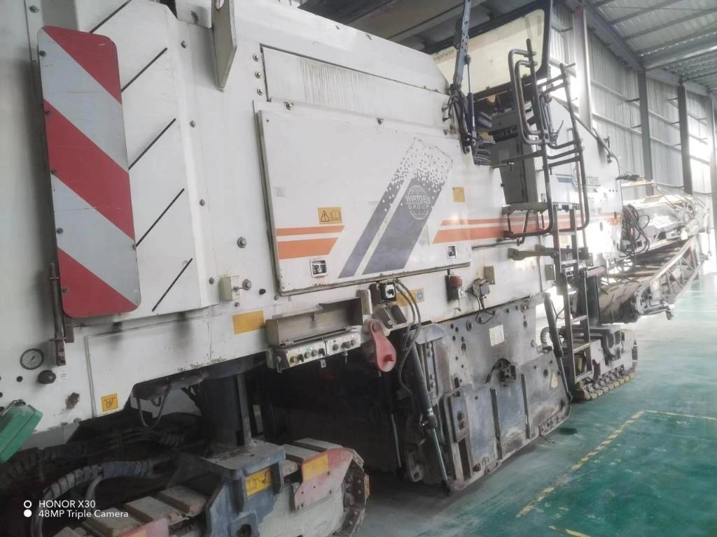 Wirtgen W 2000