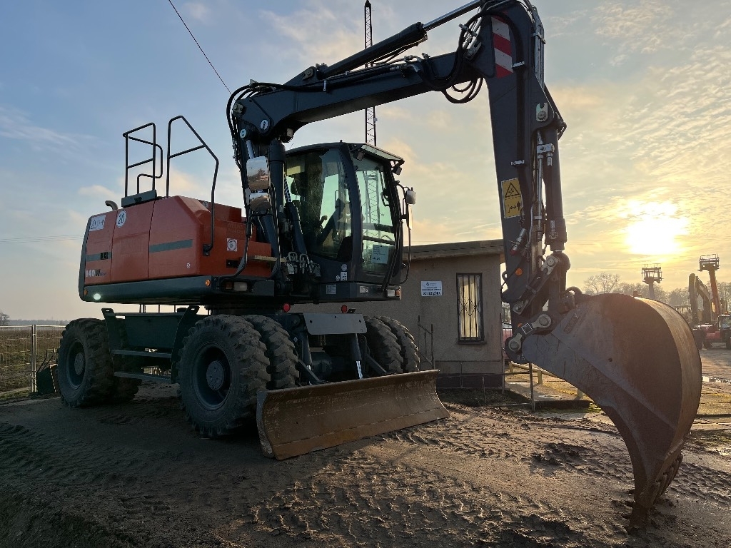 Atlas 140 W