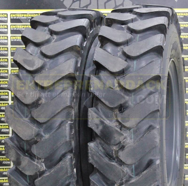 Kumho SG7 10.00-20 hjulgrävardäck & kompletta hjul