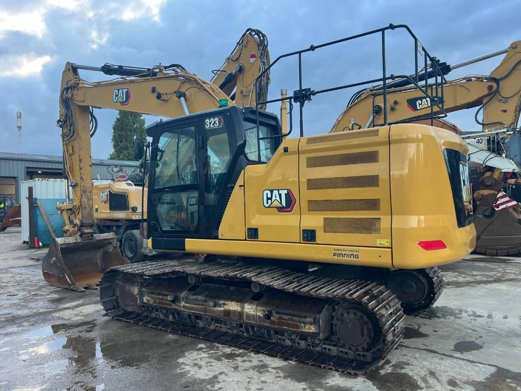 Pelle sur chenilles Caterpillar 323 — occasion 2020, 9 000 h