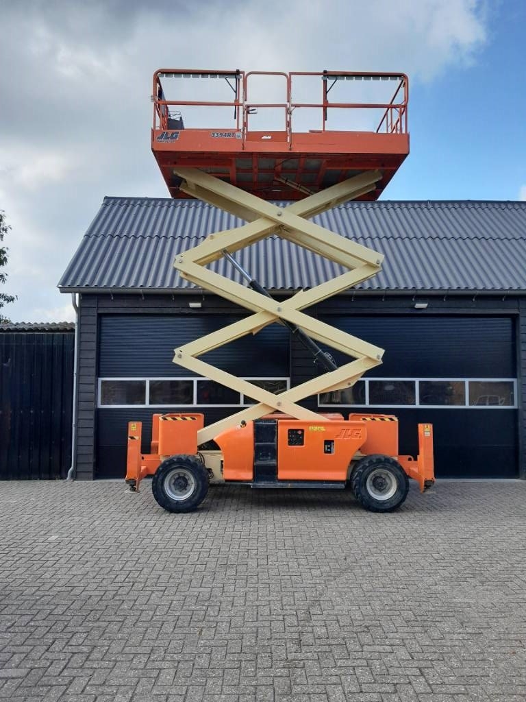 JLG 3394 RT ruwterrein 4x4 Schaarhoogwerker