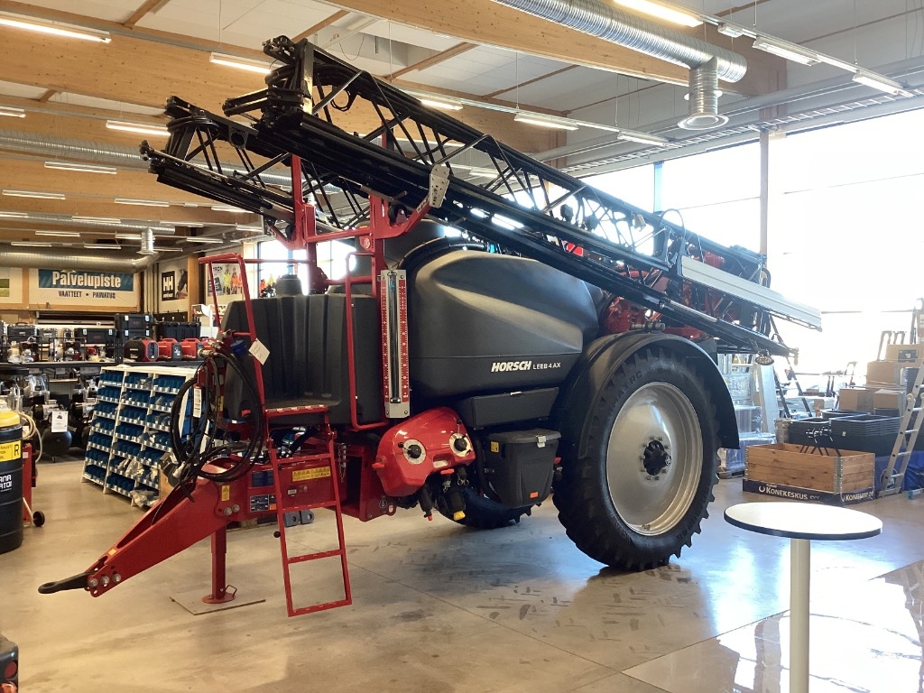 Horsch Leeb 4 AX