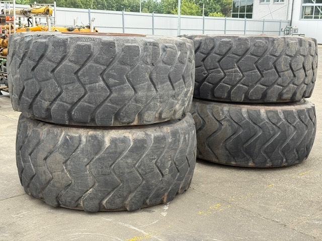 Volvo 4 KOŁA 29.5R25 DO ŁADOWARKI 19 OTWORÓW