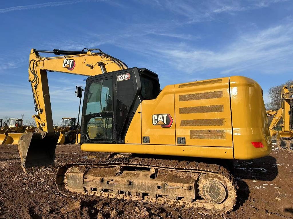 Pelle sur chenilles Caterpillar 320 GC — occasion 2023, 808 h