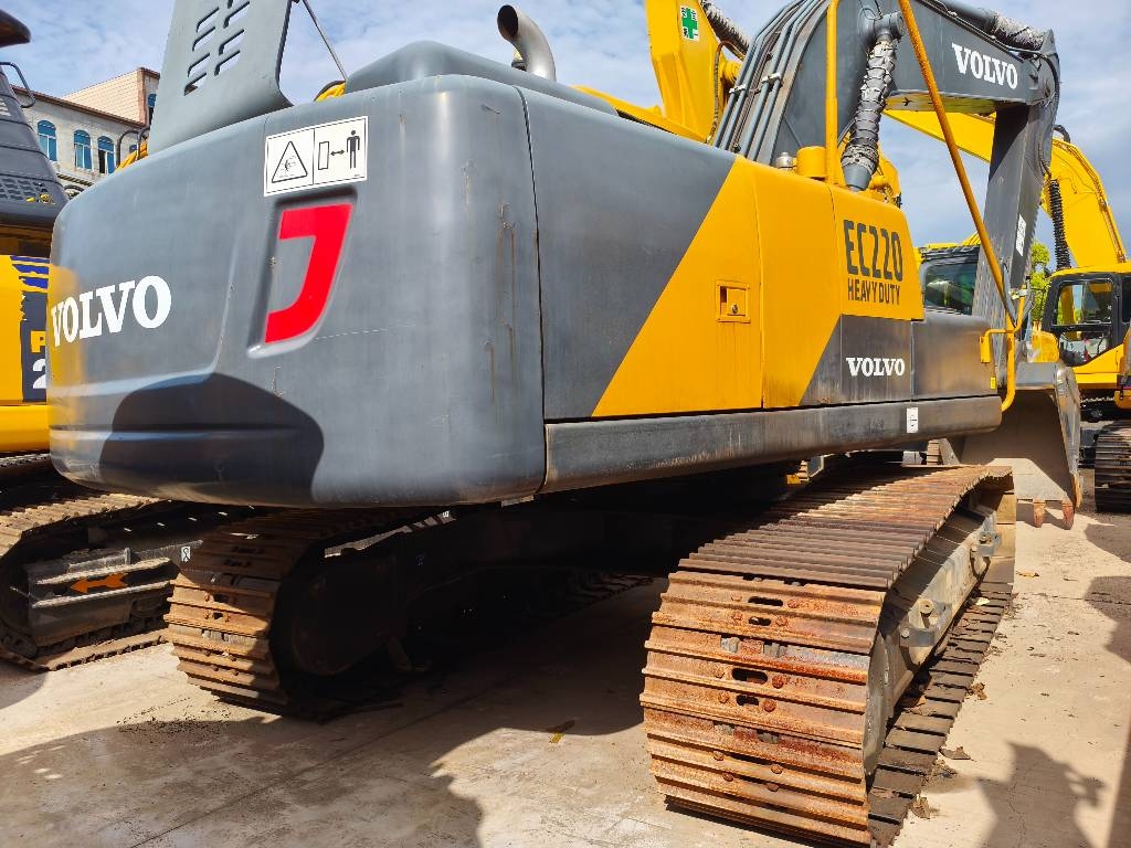Volvo EC 220