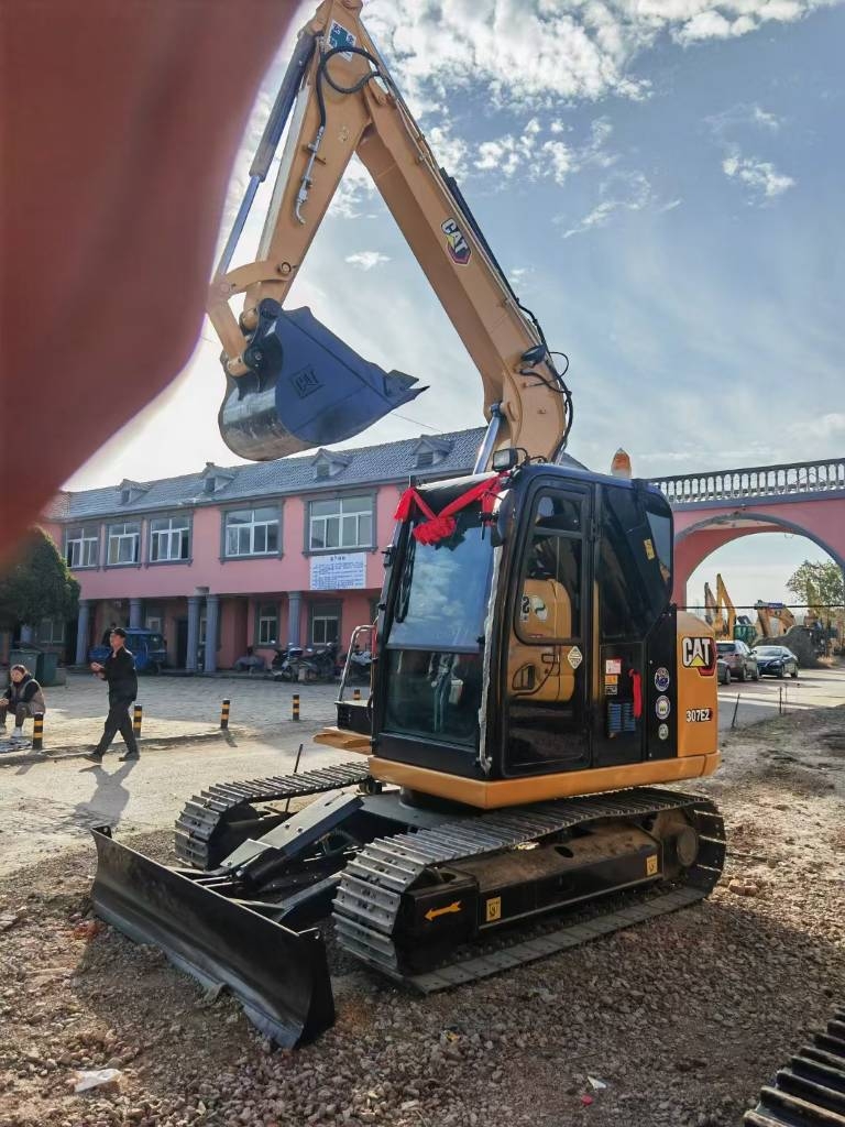 CAT 307E