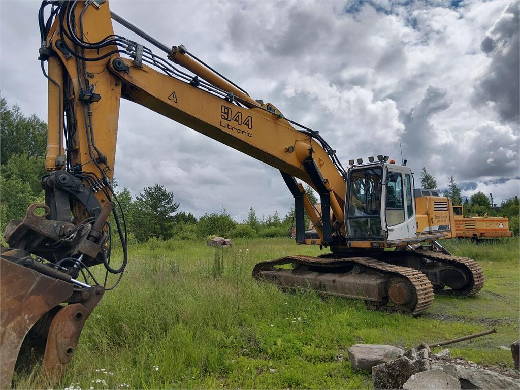 Liebherr R944B Litronic