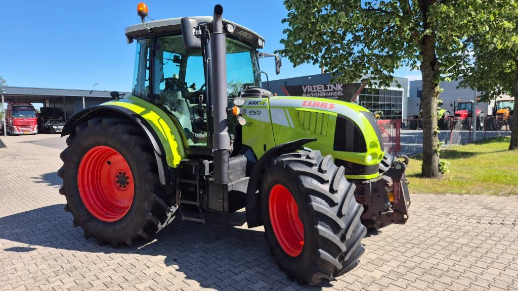 CLAAS Arion 620 CIS Cebis with Frontlift and PTO