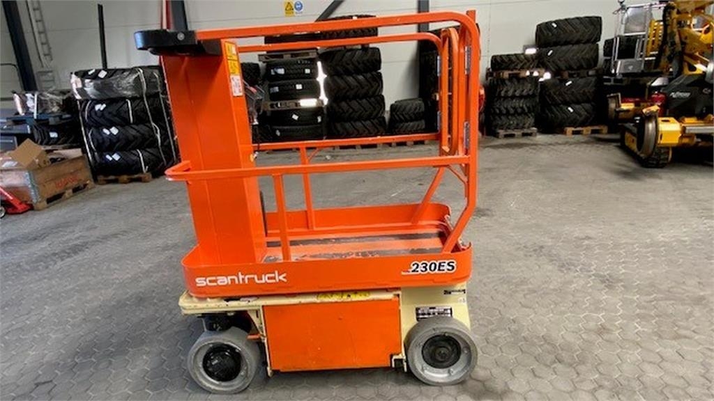 JLG 1230ES