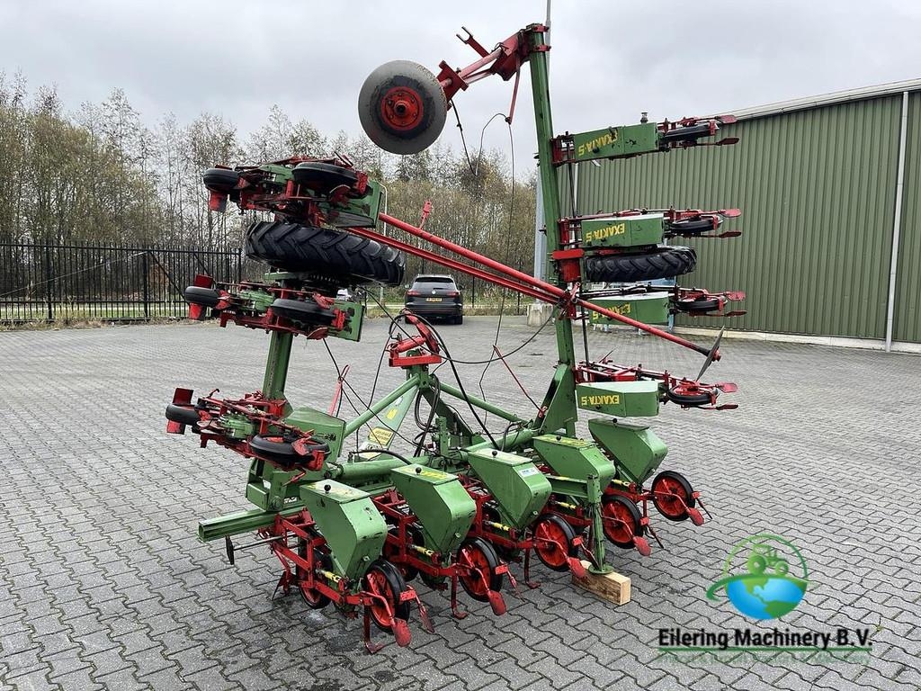Hassia Exakta-S 12 row seeder