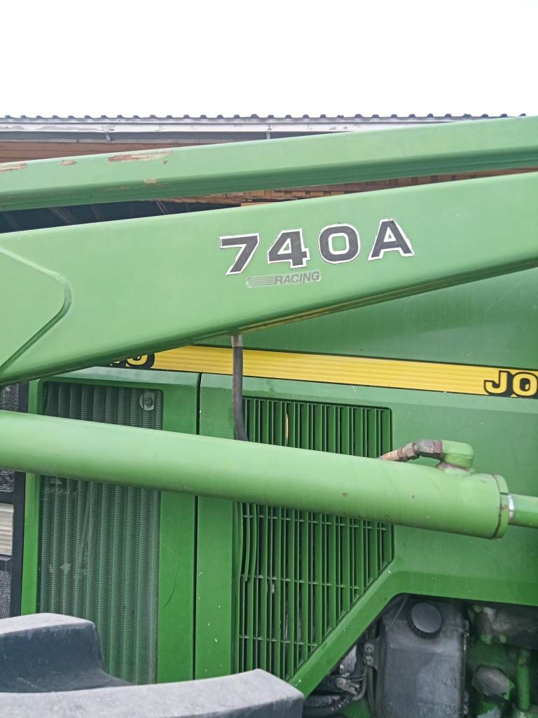 John Deere 740 A
