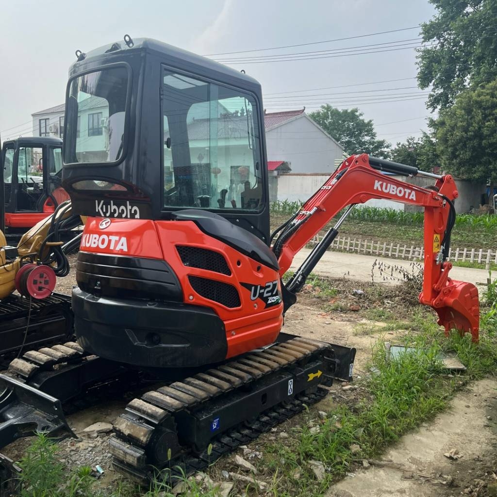 Kubota U 27